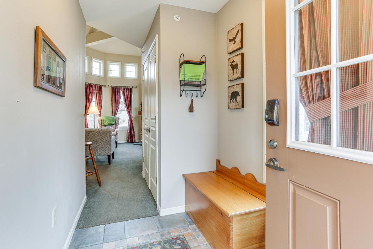 Spacious Condo With View Less Than 1 Mi To Mtn Creek Resort! Vernon Exteriör bild