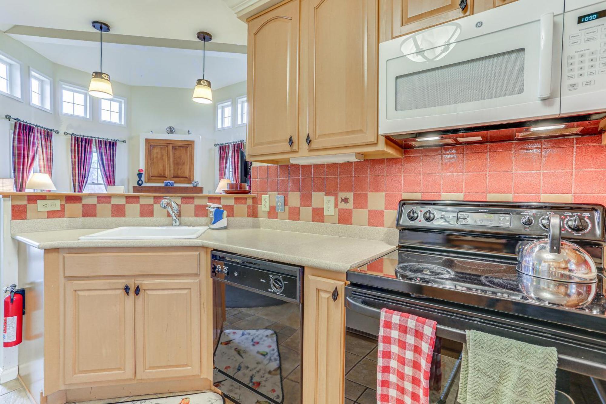 Spacious Condo With View Less Than 1 Mi To Mtn Creek Resort! Vernon Exteriör bild